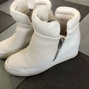 White mesh fashion high top sneakers